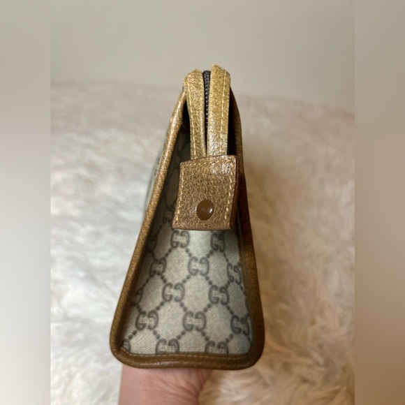 Gucci GG Plus Beige PVC material Cluth Bag - Picture 3 of 11